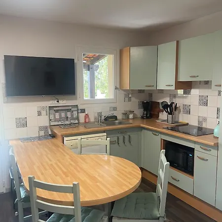 Prázdninový dům De La Bastide De *